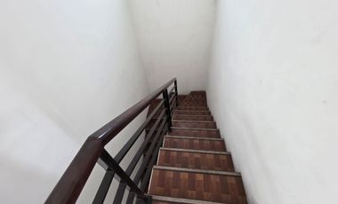 DISEWAKAN RUMAH KANTOR CANTIK 2 LANTAI JATIWARINGIN JAKARTA TIMUR