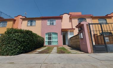 CASA EN RENTA PASEOS DEL VALLE 1 TOLUCA