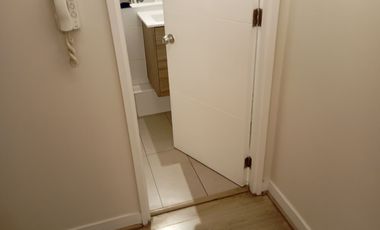 METRO SANTA LUCIA ARRIENDO DEPTO 1 DORM PISO 2