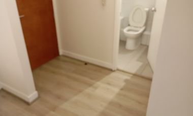 METRO SANTA LUCIA ARRIENDO DEPTO 1 DORM PISO 2