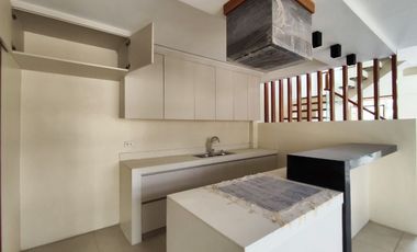 For Sale 4 Storey Modern Townhouse in Morningside Terrace Subd. Sta Mesa, Manila. KSA