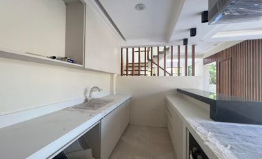 For Sale 4 Storey Modern Townhouse in Morningside Terrace Subd. Sta Mesa, Manila. KSA