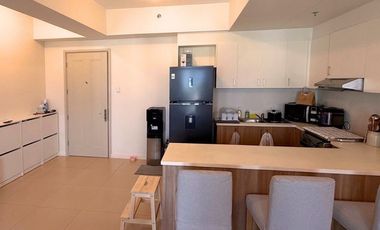 FOR LEASE: 3 BR Condo Unit at The Vantage in Kapitolyo by Rockwell Primaries