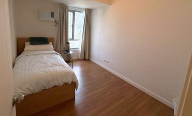 FOR LEASE: 3 BR Condo Unit at The Vantage in Kapitolyo by Rockwell Primaries