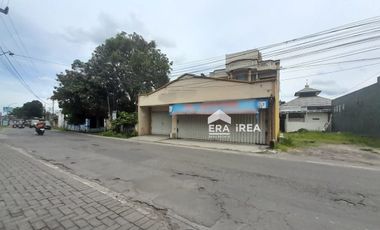 RUANG USAHA DAN RUMAH DIJUAL DI KARANGANYAR DEKAT LAPANGAN JATI JATEN