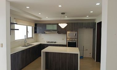 ALQUILER DE MODERNA CASA EN URB PRIVADA PORTON DEL RIO VICRIEL