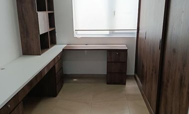 ALQUILER DE MODERNA CASA EN URB PRIVADA PORTON DEL RIO VICRIEL