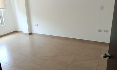 ALQUILER DE MODERNA CASA EN URB PRIVADA PORTON DEL RIO VICRIEL