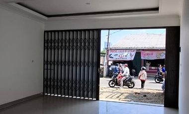 Ruko disewakan,bangunan 3 lantai, starategis di cisalak  cimanggis depok