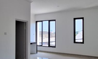 Ruko disewakan,bangunan 3 lantai, starategis di cisalak  cimanggis depok