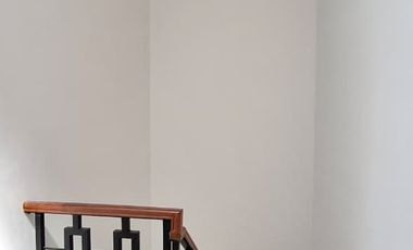 Ruko disewakan,bangunan 3 lantai, starategis di cisalak  cimanggis depok