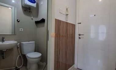 Studio Apartemen Madison Park Modern Minimalist – Dekat Central Park & UNTAR