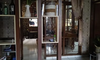 RUMAH BAGUS TERAWAT 2 LANTAI STRATEGIS SIAP HUNI DI MELONG ASRI REGENCY CIJERAH BANDUNG