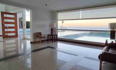 Se vende cómodo e iluminado dpto en la costanera,  Llacolén. 3d/2b/1e/1b