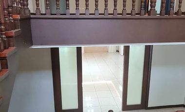 5 BR House & Lot with Swimming Pool at Urdaneta Village