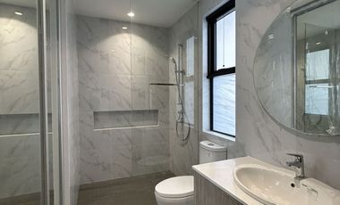 For Lease: 5 Bedrooms 5BR, House & Lot at McKinley West, Taguig