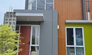 IND Rumah satu2 nya pake tiang pancang di indonesia