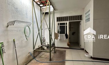 DIJUAL RUMAH DEKAT THE PARK MALL, PAKUWON MALL PUSAT BISNIS SOLO BARU