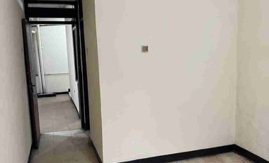 Disewakan Rumah Nyaman di Duren Sawit – 2 Kamar Tidur, Carport, Siap Huni!
Harga 42 JT/thn nego