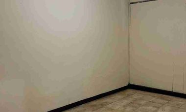 Disewakan Rumah Nyaman di Duren Sawit – 2 Kamar Tidur, Carport, Siap Huni!
Harga 42 JT/thn nego