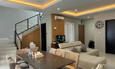 JUAL RUMAH MEWAH RENON