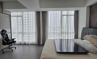 Jual Apartemen Kensington Full Furnish Lt 16 Hadap Kolam Renang Nego