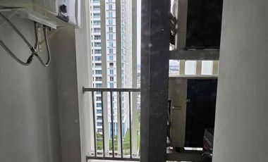 Jual Apartemen Kensington Full Furnish Lt 16 Hadap Kolam Renang Nego