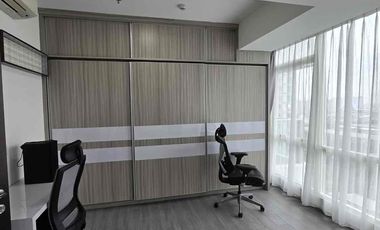 Jual Apartemen Kensington Full Furnish Lt 16 Hadap Kolam Renang Nego