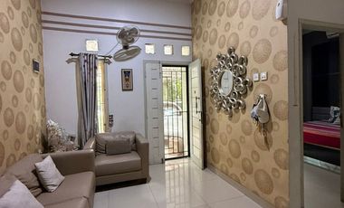 Disewakan: Town House Modern & Nyaman di Karang Tengah - Siap Huni & Full Furnished!