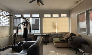 Disewakan: Town House Modern & Nyaman di Karang Tengah - Siap Huni & Full Furnished!
