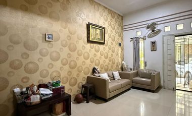 Disewakan: Town House Modern & Nyaman di Karang Tengah - Siap Huni & Full Furnished!