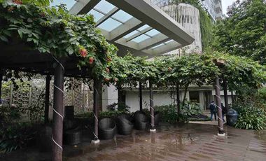 jual apartemen kensington 3BR full furnish Nego