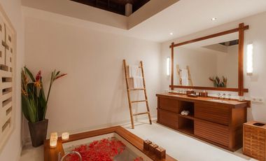 Prime Resort Land 3930m with 6 Active Rental Villas | Golf View Bali