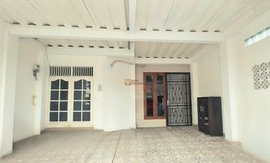 Rumah Siap Huni, Lingkungan Aman & Nyaman, Dijual Rumah 2 lantai semifurnish di perumahan cengkareng indah