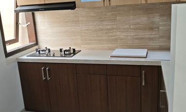 RUMAH MEWAH BARU FURNISHED STRATEGIS SUMBER BANJARSARI SOLO SURAKARTA