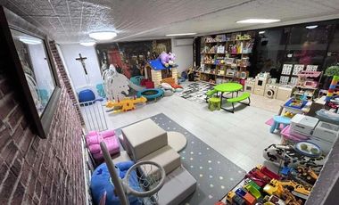 FOR SALE: 4BR HOUSE GREENMEADOWS QUEZON CITY