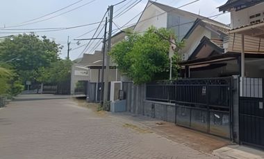 Dijual Via Lelang Rumah 2 lantai di Griya Babatan Mukti