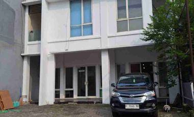 Dijual/Disewakan 2 Unit Ruko jejer
MANYAR RAYA RESORT GRESIK