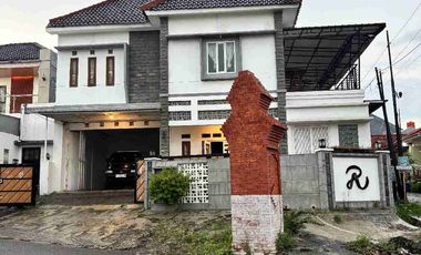 Dijual rumah plus private pool lokasi strategis di Kota Cirebon