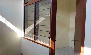 Disewakan Ruko Buaran Indah 2,5 Lantai Siap Pakai