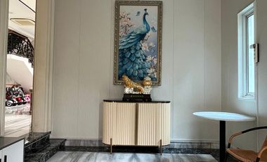 Dijual Rumah Huk Mewah di Pik Sangat Homey