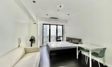 ₱3.2M Studio with Balcony for Sale in Knightsbridge Residences Makati | 27sqm High Floor Century City Condo