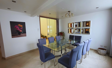 Casa Moderna en Venta en Esquina – Urb. Villa del Norte, Chiclayo