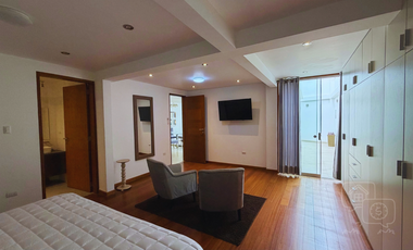 Casa Moderna en Venta en Esquina – Urb. Villa del Norte, Chiclayo