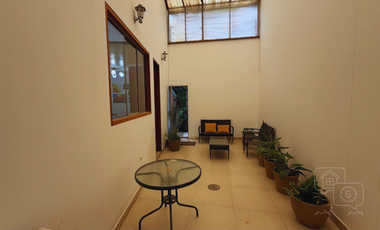 Casa Moderna en Venta en Esquina – Urb. Villa del Norte, Chiclayo