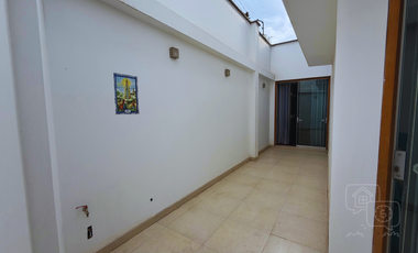 Casa Moderna en Venta en Esquina – Urb. Villa del Norte, Chiclayo