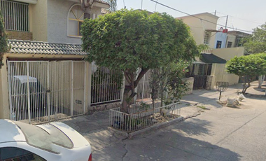 REMATO LINDA CASA A 15 MIN DE ANDARES EN ZAPOPAN