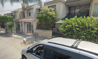 REMATO LINDA CASA A 15 MIN DE ANDARES EN ZAPOPAN