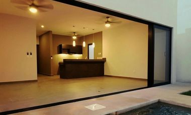 CASA EN VENTA CON ALBERCA EN AQUA RESIDENCIAL PRECIO DE OPORTUNIDAD