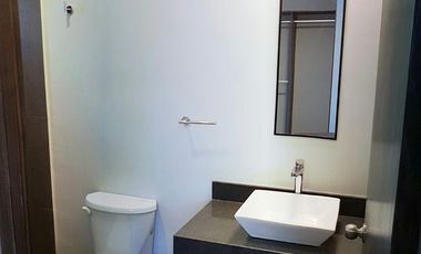 CASA EN VENTA CON ALBERCA EN AQUA RESIDENCIAL PRECIO DE OPORTUNIDAD